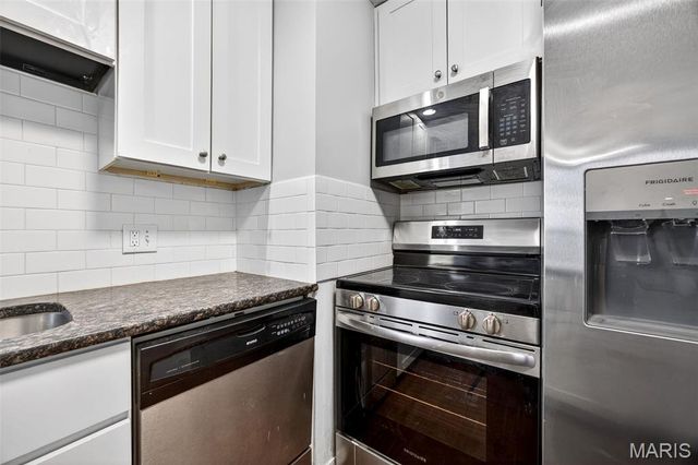 1013 Fairways Drive, Lake St Louis, MO 63367