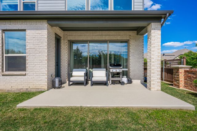 5621 Evans Road, The Colony, TX 75056