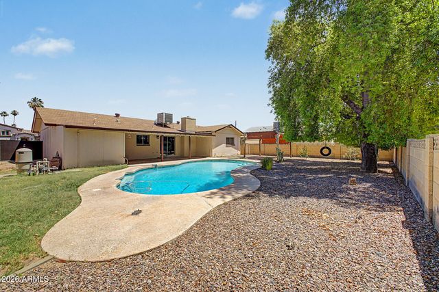 4519 W GARDENIA Avenue, Glendale, AZ 85301