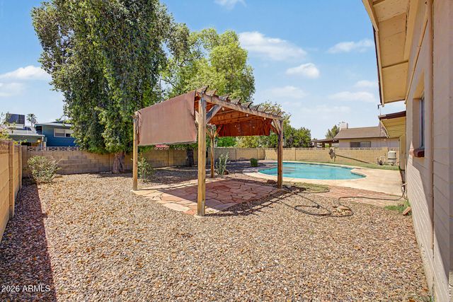 4519 W GARDENIA Avenue, Glendale, AZ 85301