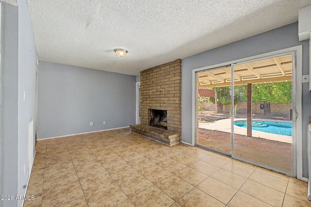 4519 W GARDENIA Avenue, Glendale, AZ 85301