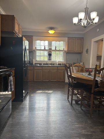 208 College St, Petersburg, TN 37144