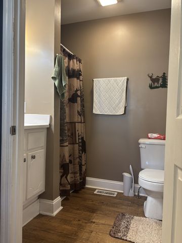 208 College St, Petersburg, TN 37144