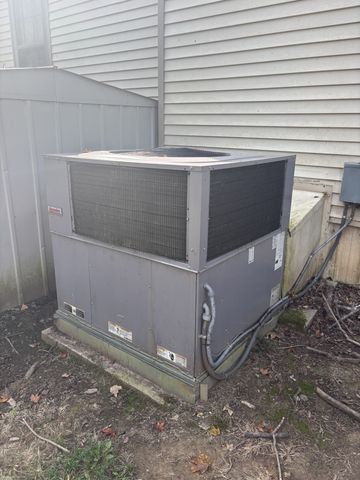 208 College St, Petersburg, TN 37144