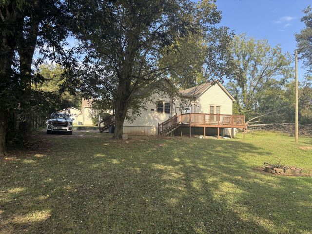 208 College St, Petersburg, TN 37144