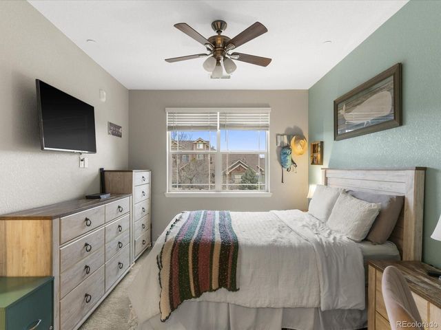 9981 W Victoria Pl 202, Littleton, CO 80127