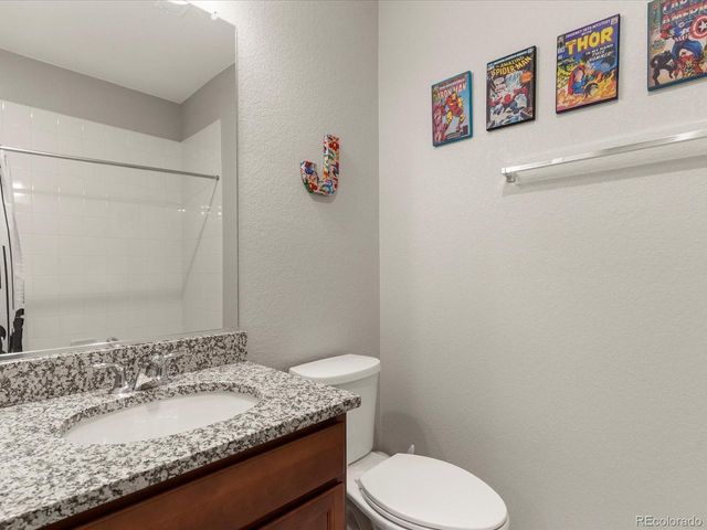 9981 W Victoria Pl 202, Littleton, CO 80127