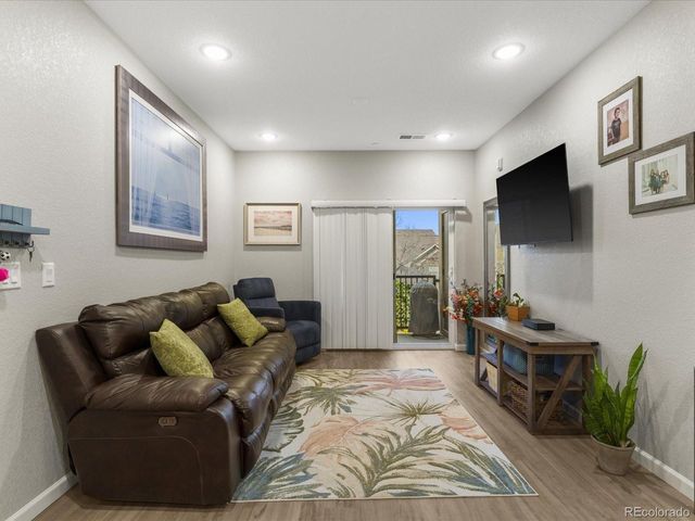 9981 W Victoria Pl 202, Littleton, CO 80127