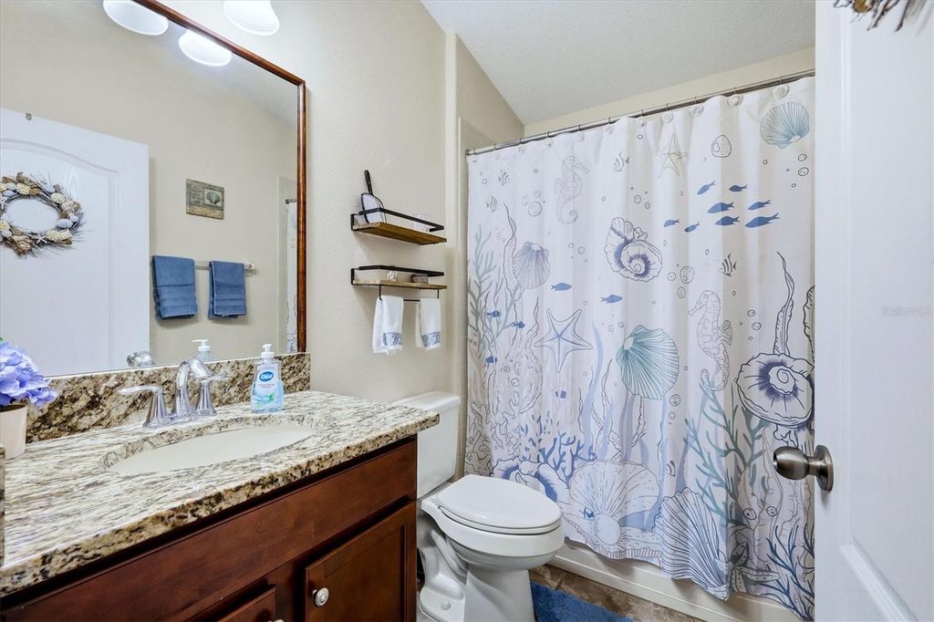 Image 20 of property listing at 16622 MAGNOLIA RESERVE PLACE PLACE, Wimauma, FL 33598