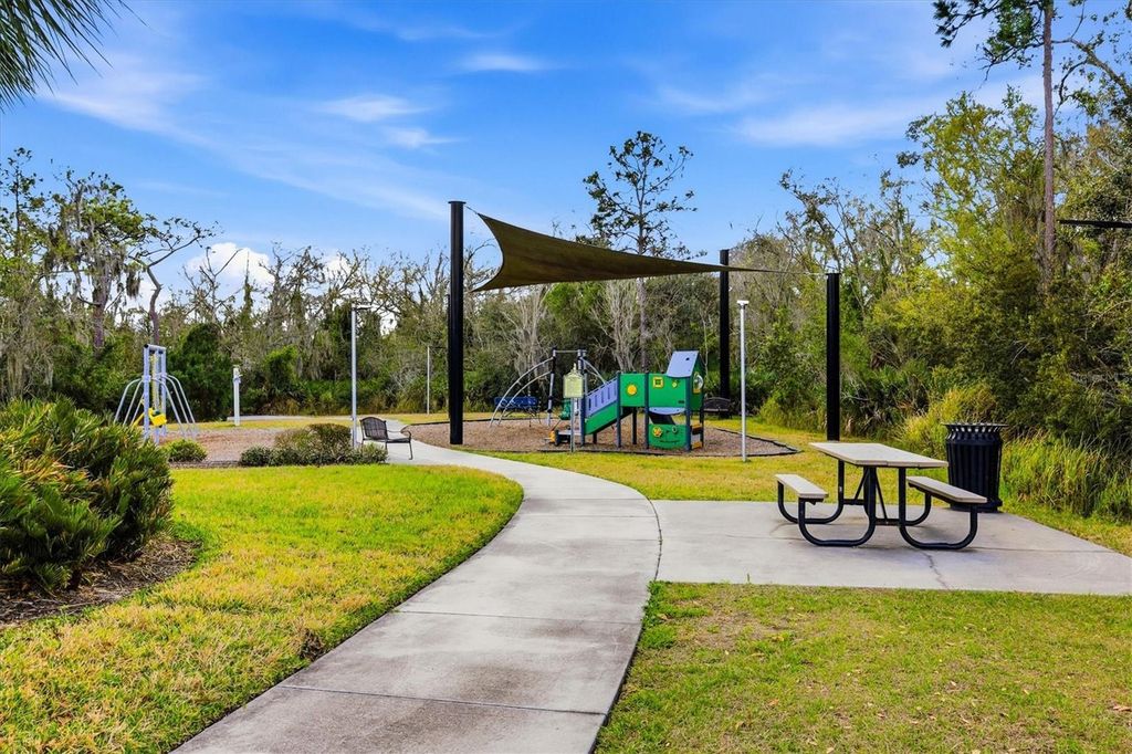 Image 33 of property listing at 16622 MAGNOLIA RESERVE PLACE PLACE, Wimauma, FL 33598