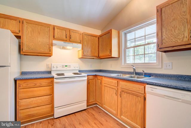 2005 MCKINNEY BLVD, Colonial Beach, VA 22443