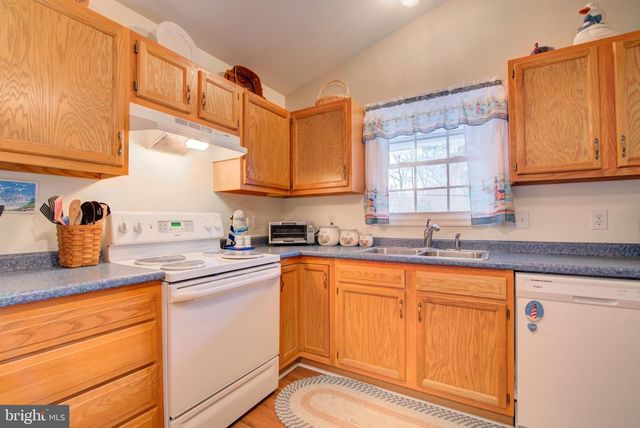 2005 MCKINNEY BLVD, Colonial Beach, VA 22443