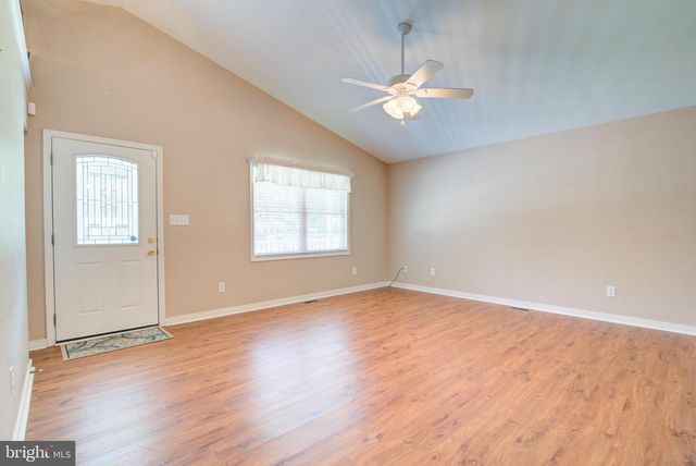 2005 MCKINNEY BLVD, Colonial Beach, VA 22443