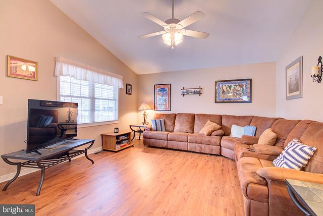 2005 MCKINNEY BLVD, Colonial Beach, VA 22443