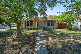 401 Field Ave, Taft, TX 78390