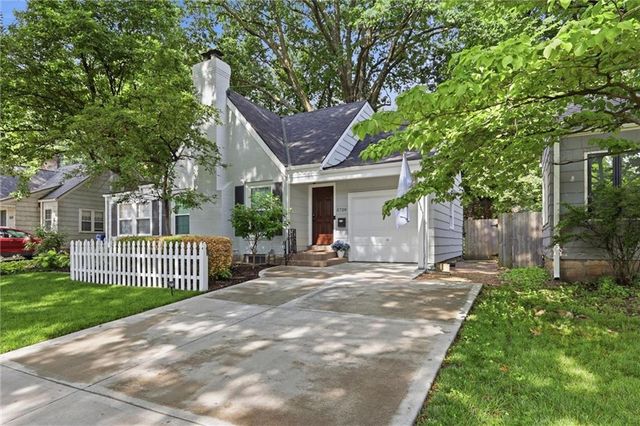5720 Walmer Street, Mission, KS 66202