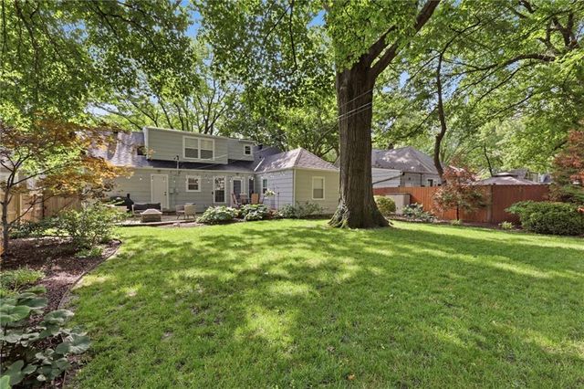 5720 Walmer Street, Mission, KS 66202