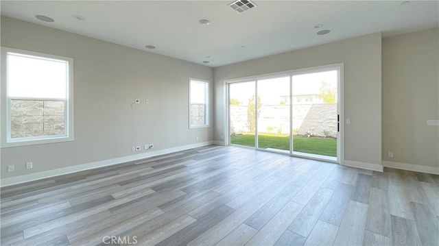 101 Walworth, Lake Forest, CA 92630