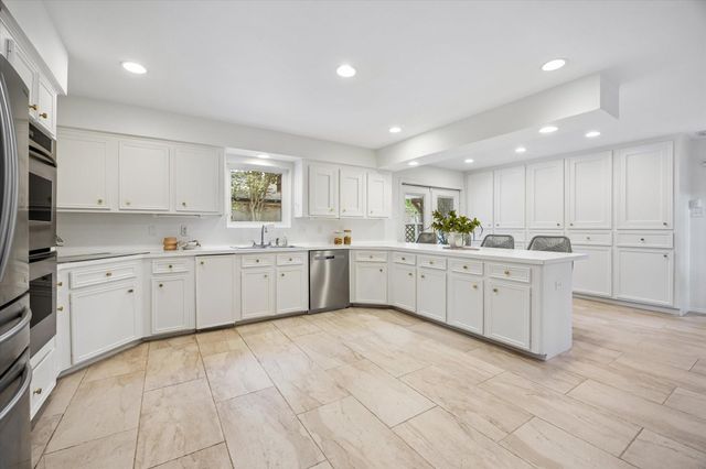 11523 Highgrove Drive, Houston, TX 77077