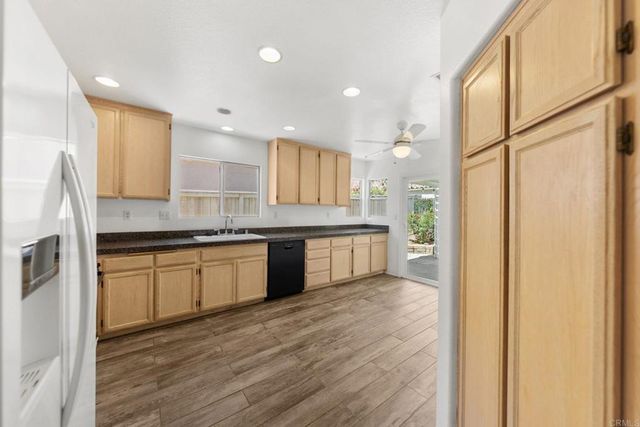 40684 Corte Albara, Murrieta, CA 92562