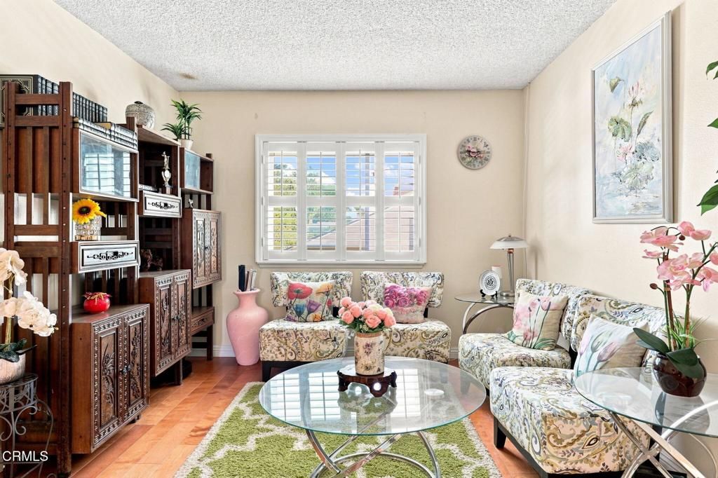 Image 27 of property listing at 1935 El Rancho Drive, Camarillo, CA 93010