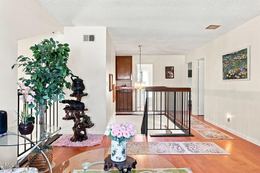 Image 29 of property listing at 1935 El Rancho Drive, Camarillo, CA 93010