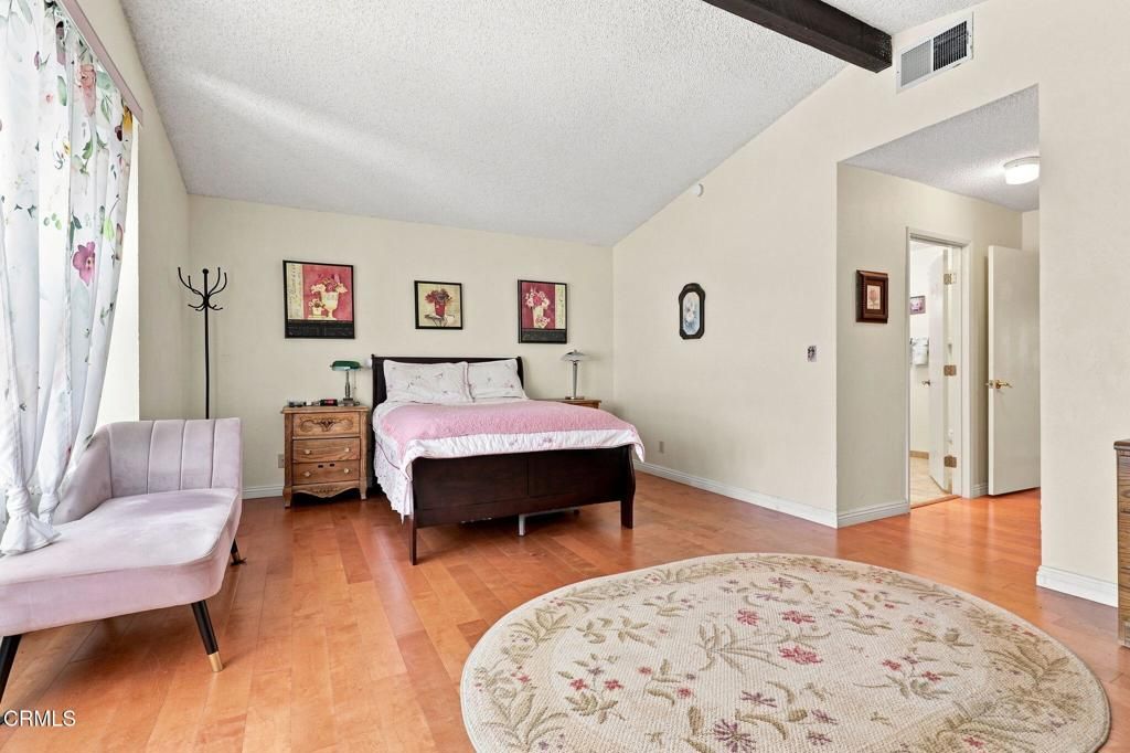 Image 31 of property listing at 1935 El Rancho Drive, Camarillo, CA 93010