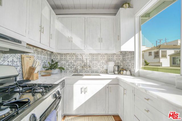 4400 Ocean Drive, Manhattan Beach, CA 90266