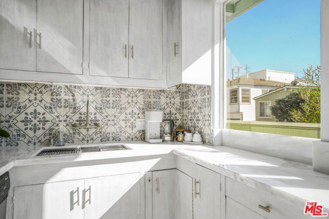 4400 Ocean Drive, Manhattan Beach, CA 90266