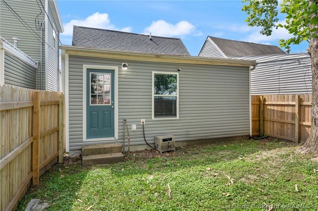 1313 Culbertson Avenue, New Albany, IN 47150