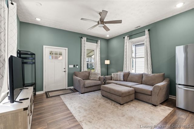 1313 Culbertson Avenue, New Albany, IN 47150