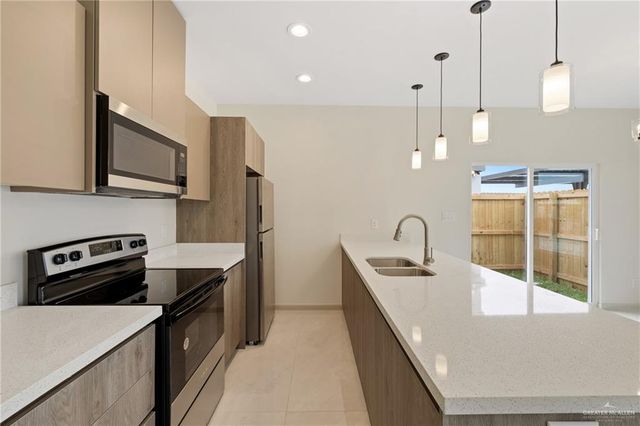 1804 W Violet Drive 3, Pharr, TX 78577