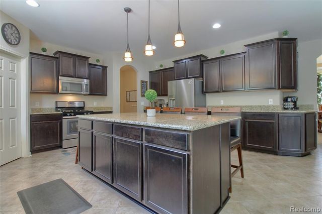 57649 Blossom Valley Trail, New Hudson, MI 48165