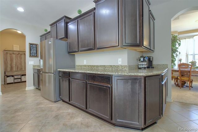 57649 Blossom Valley Trail, New Hudson, MI 48165