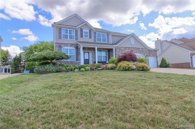 57649 Blossom Valley Trail, New Hudson, MI 48165