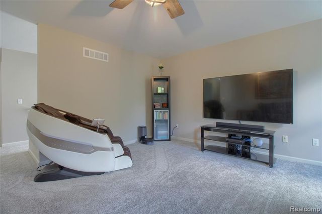57649 Blossom Valley Trail, New Hudson, MI 48165