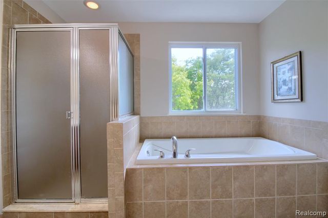 57649 Blossom Valley Trail, New Hudson, MI 48165
