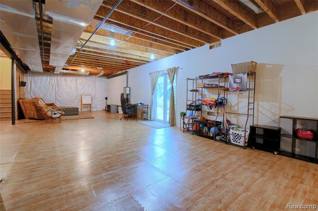 57649 Blossom Valley Trail, New Hudson, MI 48165