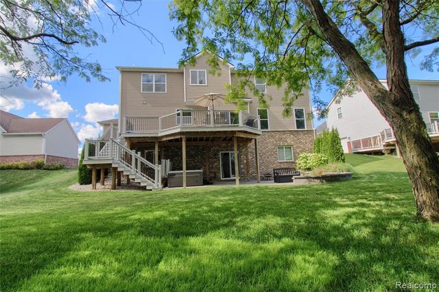 57649 Blossom Valley Trail, New Hudson, MI 48165