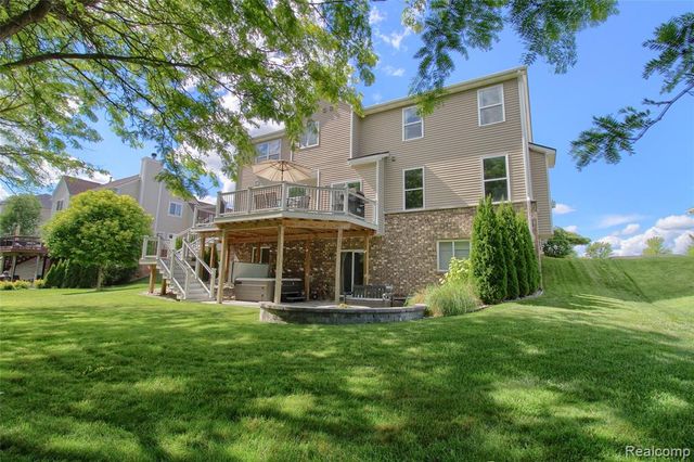 57649 Blossom Valley Trail, New Hudson, MI 48165