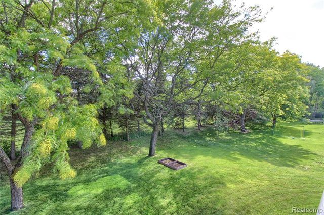 57649 Blossom Valley Trail, New Hudson, MI 48165
