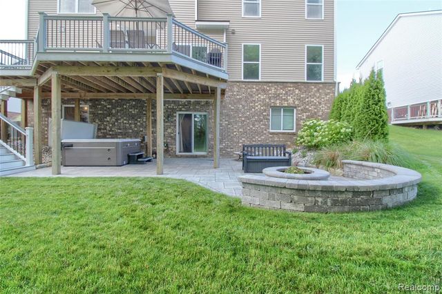 57649 Blossom Valley Trail, New Hudson, MI 48165