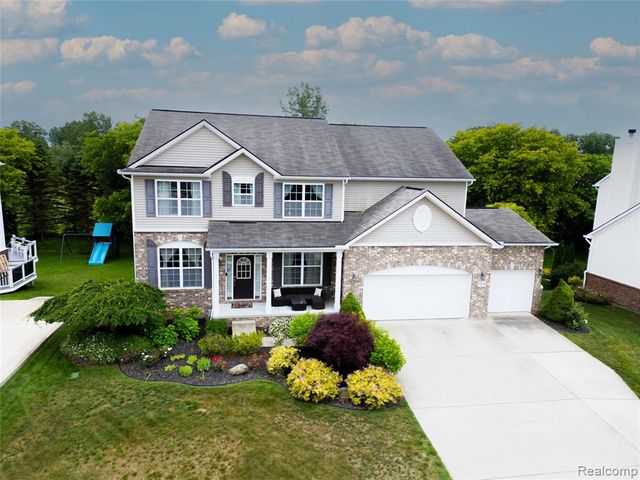 57649 Blossom Valley Trail, New Hudson, MI 48165
