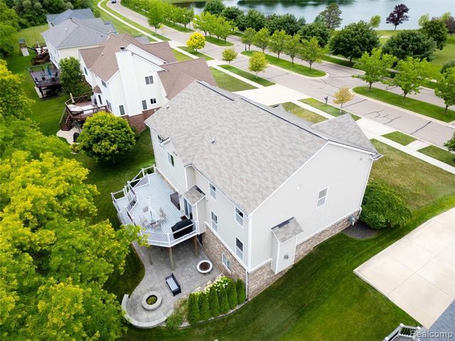 57649 Blossom Valley Trail, New Hudson, MI 48165