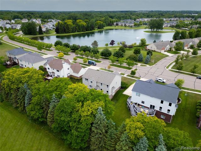 57649 Blossom Valley Trail, New Hudson, MI 48165