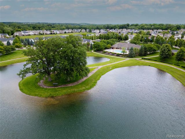 57649 Blossom Valley Trail, New Hudson, MI 48165