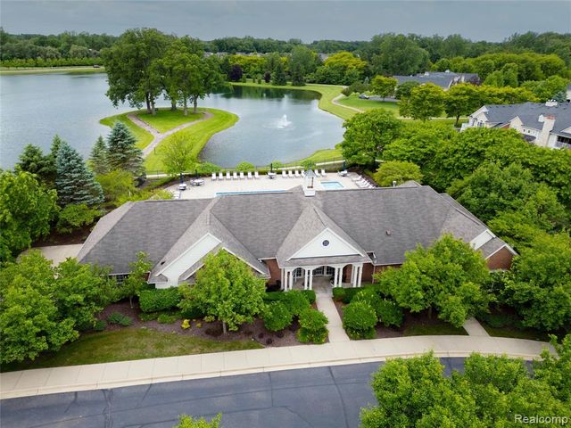 57649 Blossom Valley Trail, New Hudson, MI 48165