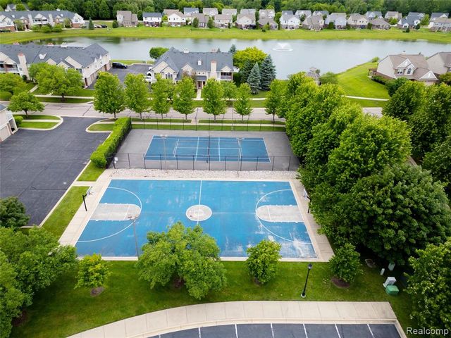 57649 Blossom Valley Trail, New Hudson, MI 48165