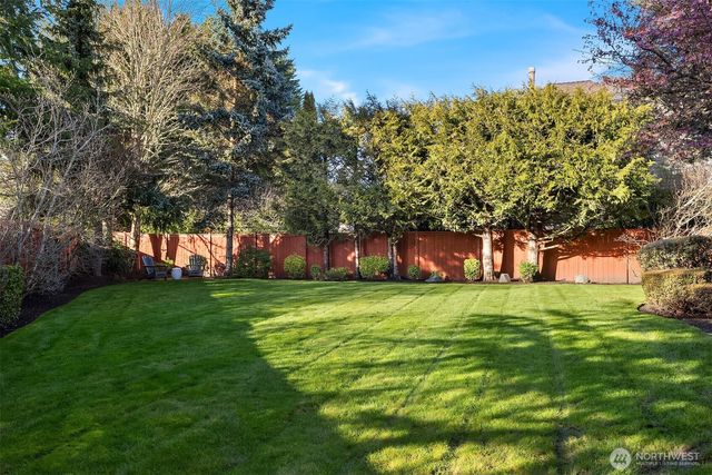 1741 267th Court SE, Sammamish, WA 98075