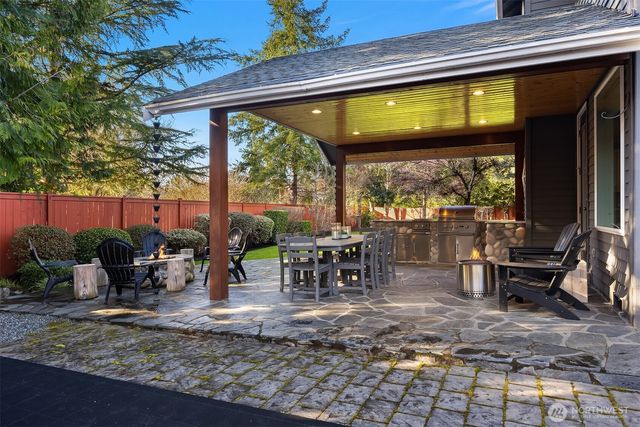 1741 267th Court SE, Sammamish, WA 98075